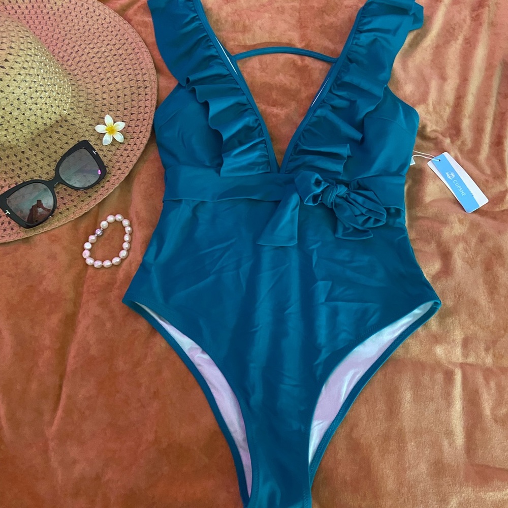 Beautiful Teal onepiece swimsuit BNWT